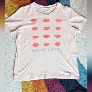 More Love Lips Tee Size Small